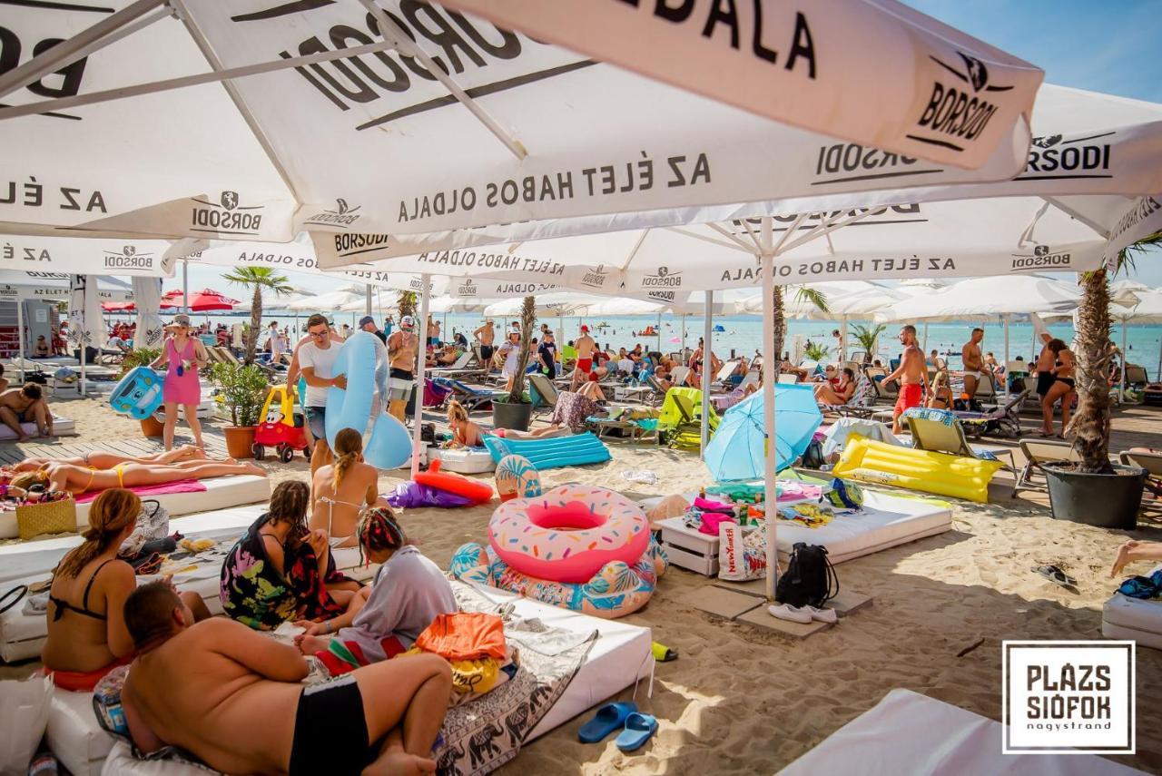 KR Apartman Siófok Bagian luar foto